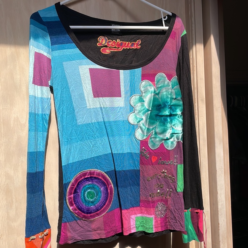 Cute desigual top